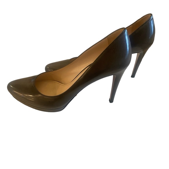 PRADA Gray Patent Leather Heels size 37 1/2 - Picture 4 of 11
